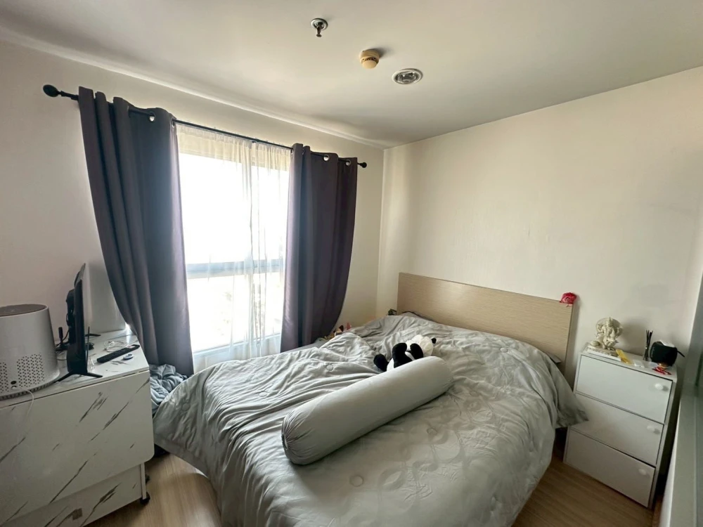 Rich Park @ Bangson Station condo for rent. Fully furnished and equipped with appliances. Book now!