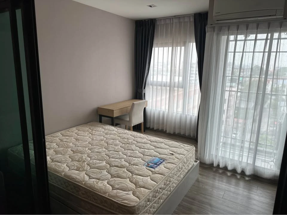 For rent: Rich Park Terminal Phahonyothin 59, fully furnished apartment, ready to move in immediately.
