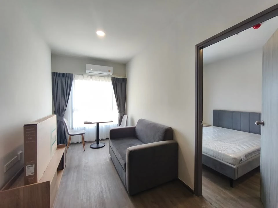 For rent: Rich Point @ BTS Wutthakat. High floor unit, fully furnished with appliances, ready to move in.