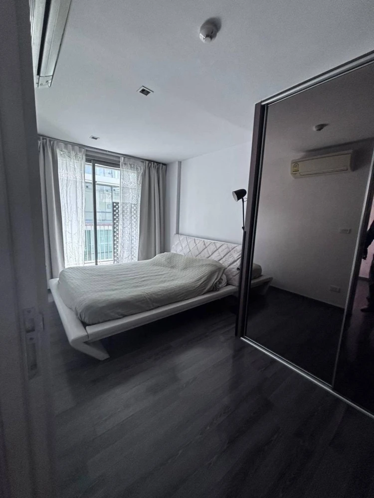 For rent: Sari by Sansiri, fully furnished and equipped with appliances, spacious area, hurry and reserve now!
