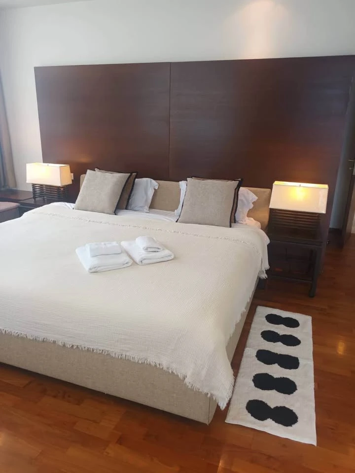 For rent: Sathorn Heritage, 2 bedrooms, 27th floor, river view, fully furnished, nice to live in, reserve now.
