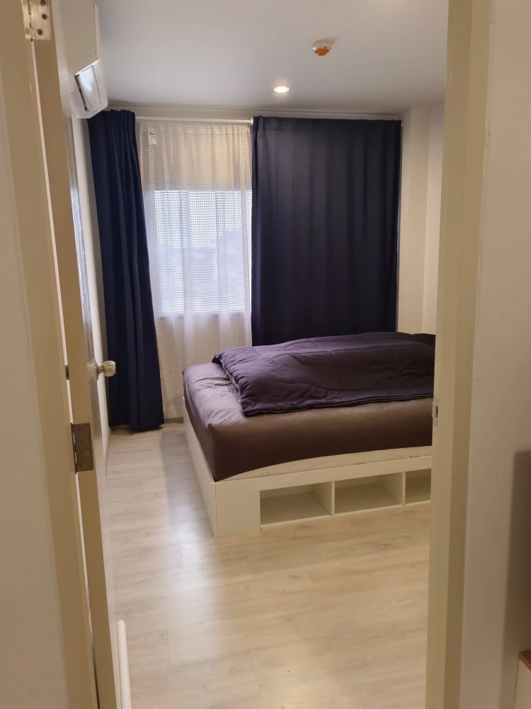 For rent: Sena Kith Westgate - Bangbuathong, corner room, not crowded, comes with complete furniture, just bring your bags and move in.