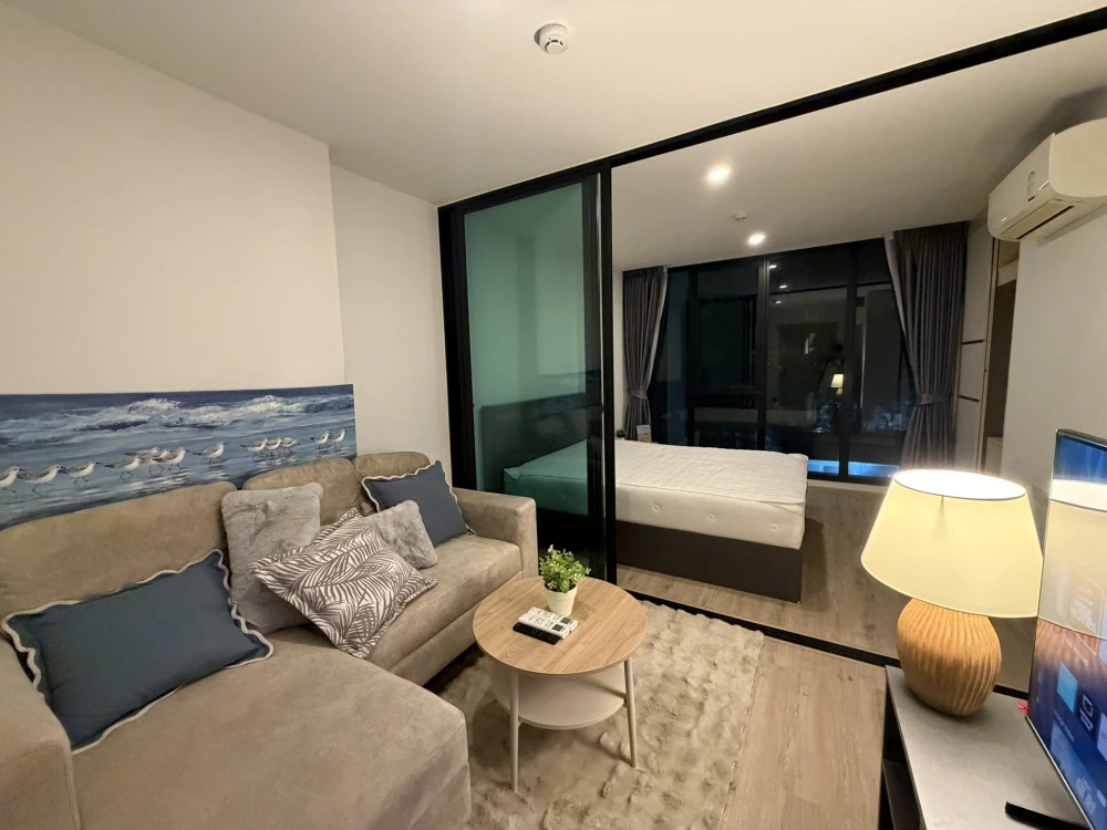 For rent: Serio Sukhumvit 50, 2nd floor. Nice, fully furnished unit. Book now! Don't wait!