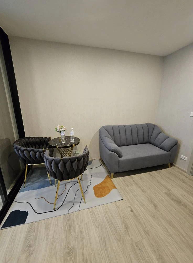 For rent: SO Origin Phahol 69 Station, a comfortable room, decorated in a controlled tone, comes with complete furniture, don't miss it.