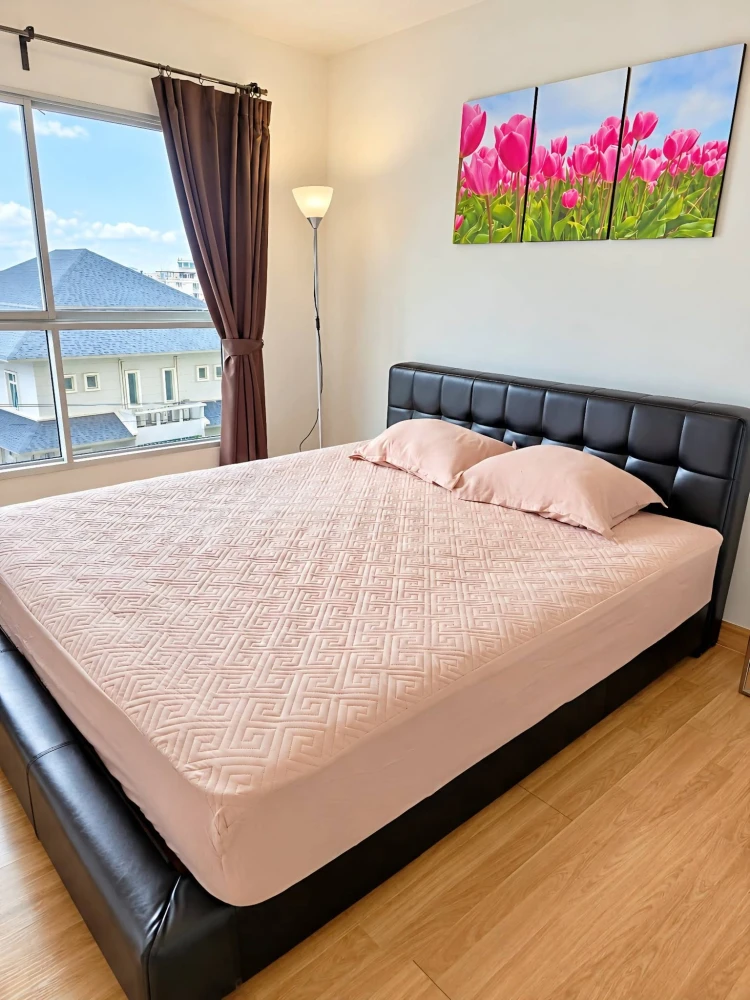For Rent: S&S Sukhumvit 101/1. Well-proportioned layout, comfortable living, airy with plenty of natural light, and a pleasant atmosphere. Book now!
