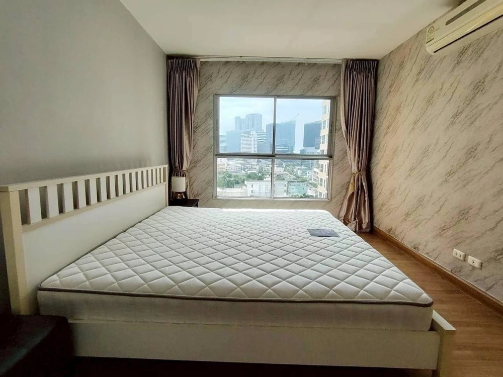 For rent S&S Sukhumvit 101/1, 1 bedroom, 1 bathroom, fully furnished, nice wallpaper, pool view, reserve now.