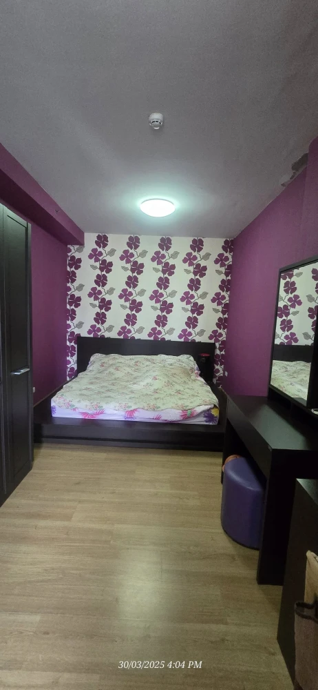 For rent Supalai City Resort Ramkhamhaeng, room with good wallpaper, reasonable price, must book now.
