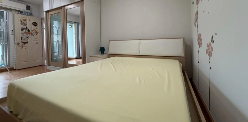 For rent: Supalai City Resort Ratchada Huaikwang, 3rd floor, fully furnished, very livable. Book now!