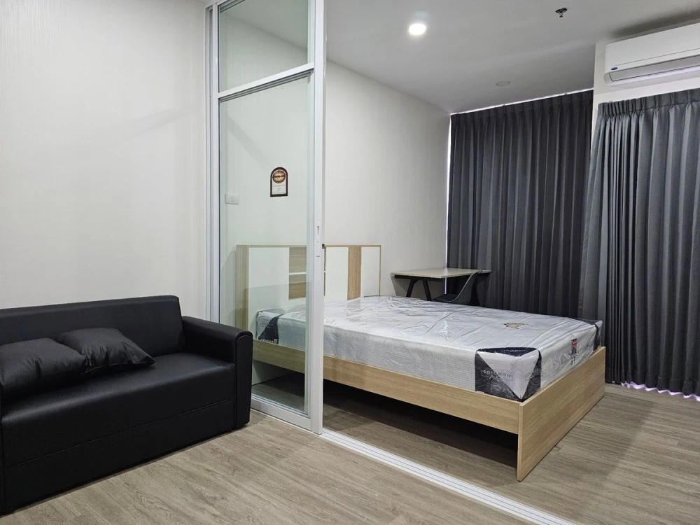 For rent Supalai Loft Phasi Charoen Station, 20th floor, partitioned room, fully furnished, nice to live in, reserve now.