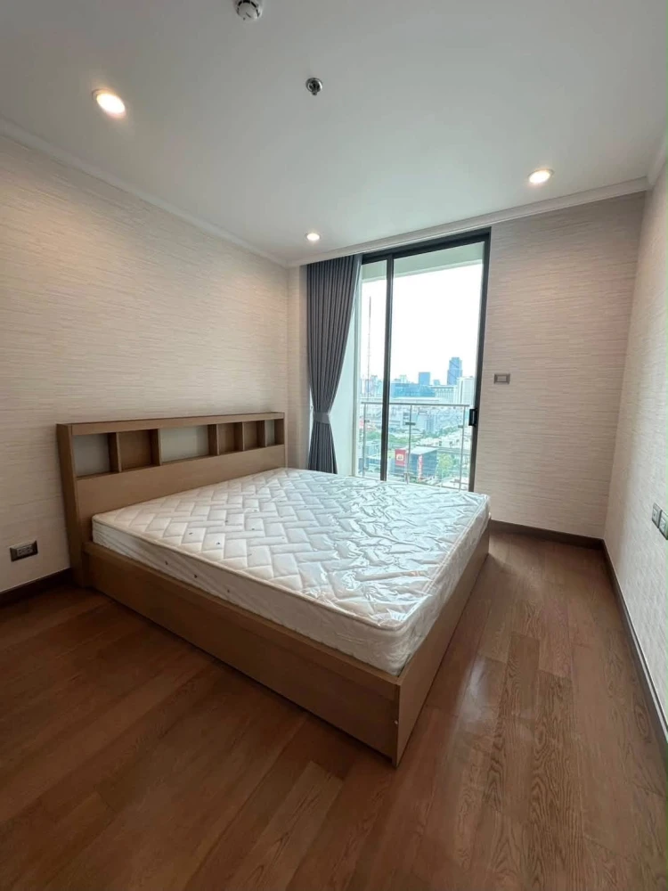 For rent: Supalai Oriental Sukhumvit 39, fully furnished, spacious and comfortable apartment. Book now!