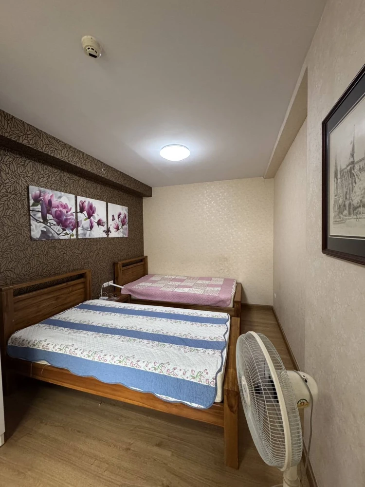 For rent: Supalai Park Asoke-Ratchada, spacious and comfortable room on a low floor, fully furnished. Book now!