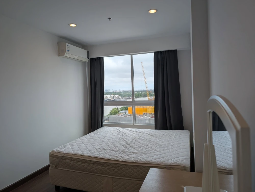 For rent, Supalai Prima Riva, large room, Chao Phraya River view, good atmosphere, airy, ready to move in immediately.
