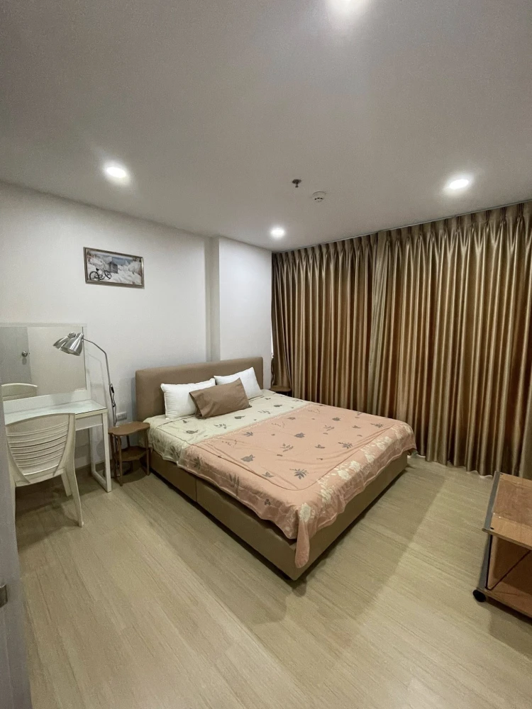 For rent Supalai Veranda Ramkhamhaeng, room not far from the elevator, spacious room, closed kitchen, balcony, private, hurry and reserve now.