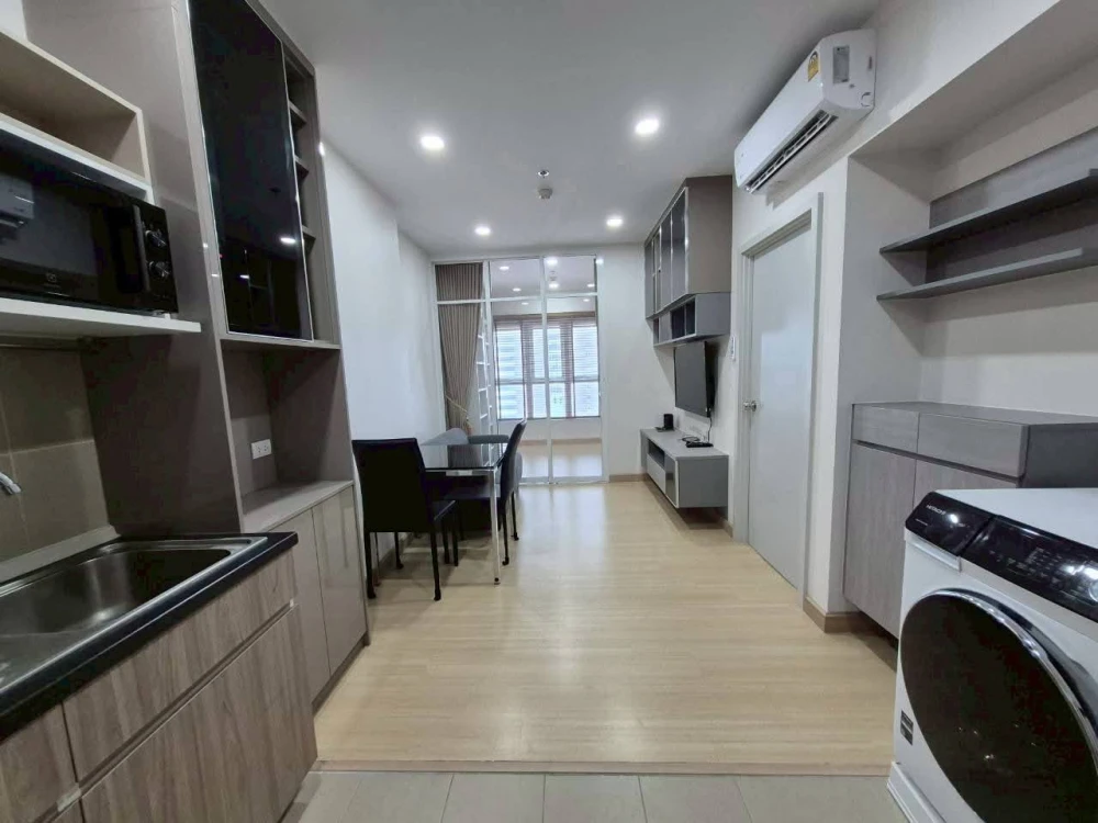 For rent: Supalai Veranda Ramkhamhaeng, Type 1 BED PLUS+. Rare find, beautiful view, private corner next to fire escape, near elevator. Don't miss out