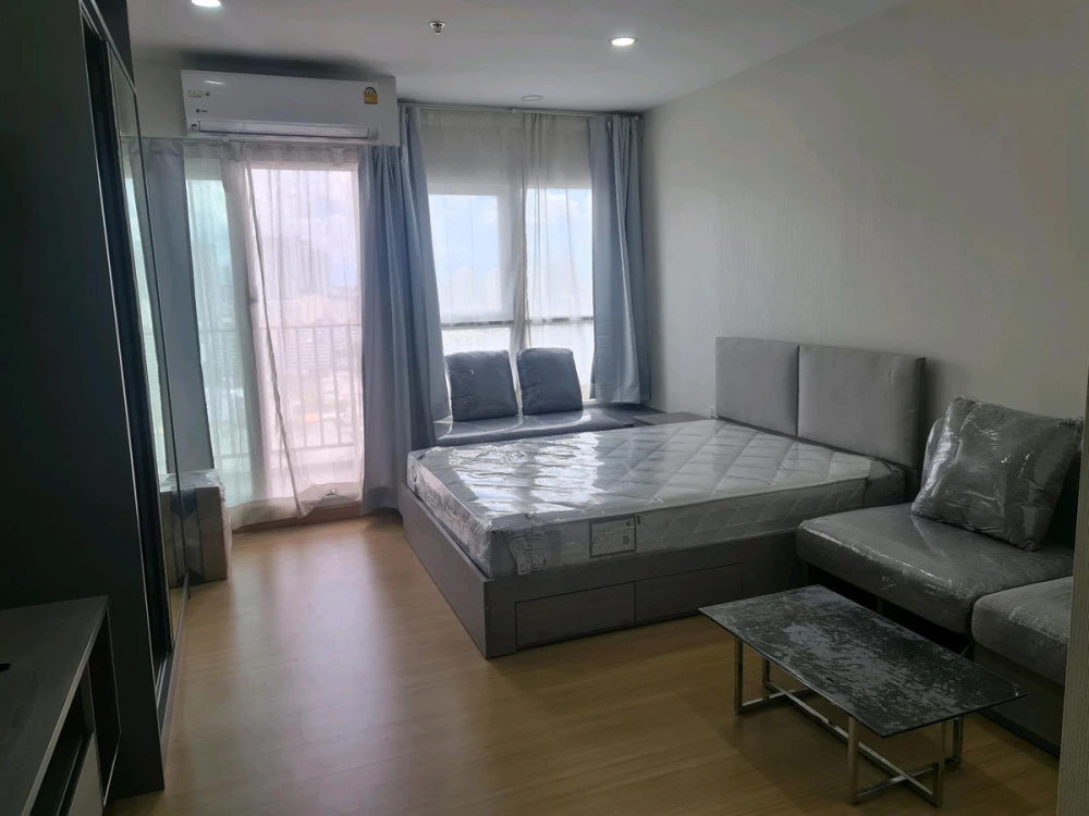 For rent: Supalai Veranda Ramkhamhaeng, 17th floor, fully furnished unit. Book now, don't miss out!