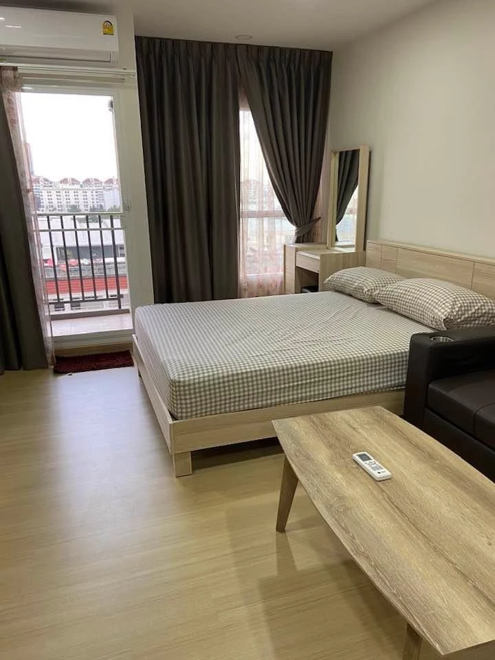 For rent: Supalai Veranda Ramkhamhaeng. A lovely room with complete furnishings. Book now!