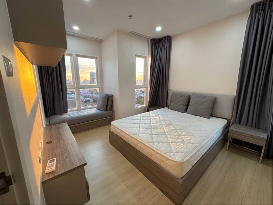 For rent: Supalai Veranda Ramkhamhaeng, large and comfortable room on the 17th floor with great views. Convenient and fully equipped. Book now!