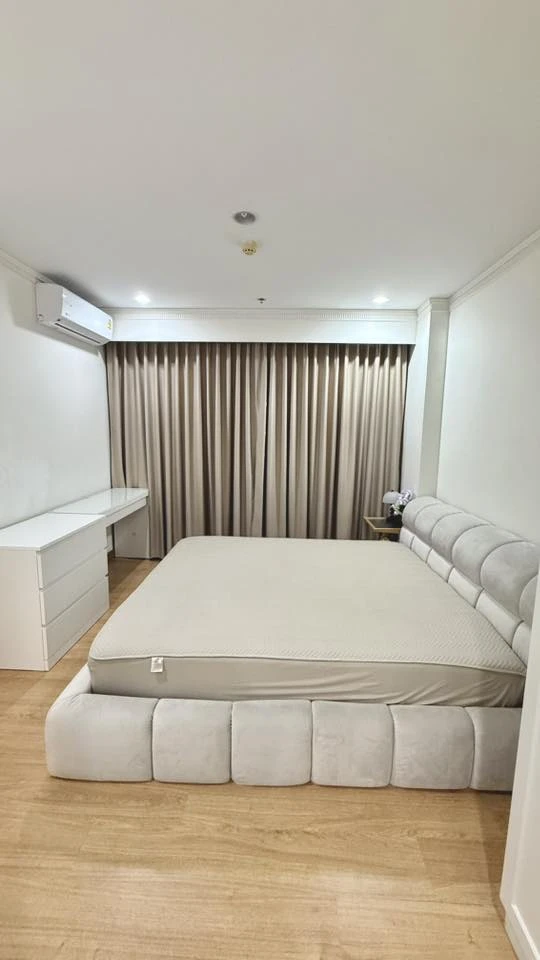 For rent: Supalai Wellington II, 1 bedroom, 1 bathroom, spacious living area, fully furnished. Book now!
