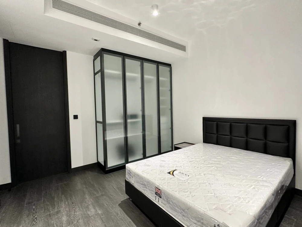 For rent Tait Sathorn 12 rooms, plenty of usable space, comfortable, definitely not cramped, fully furnished with electrical appliances, must book.