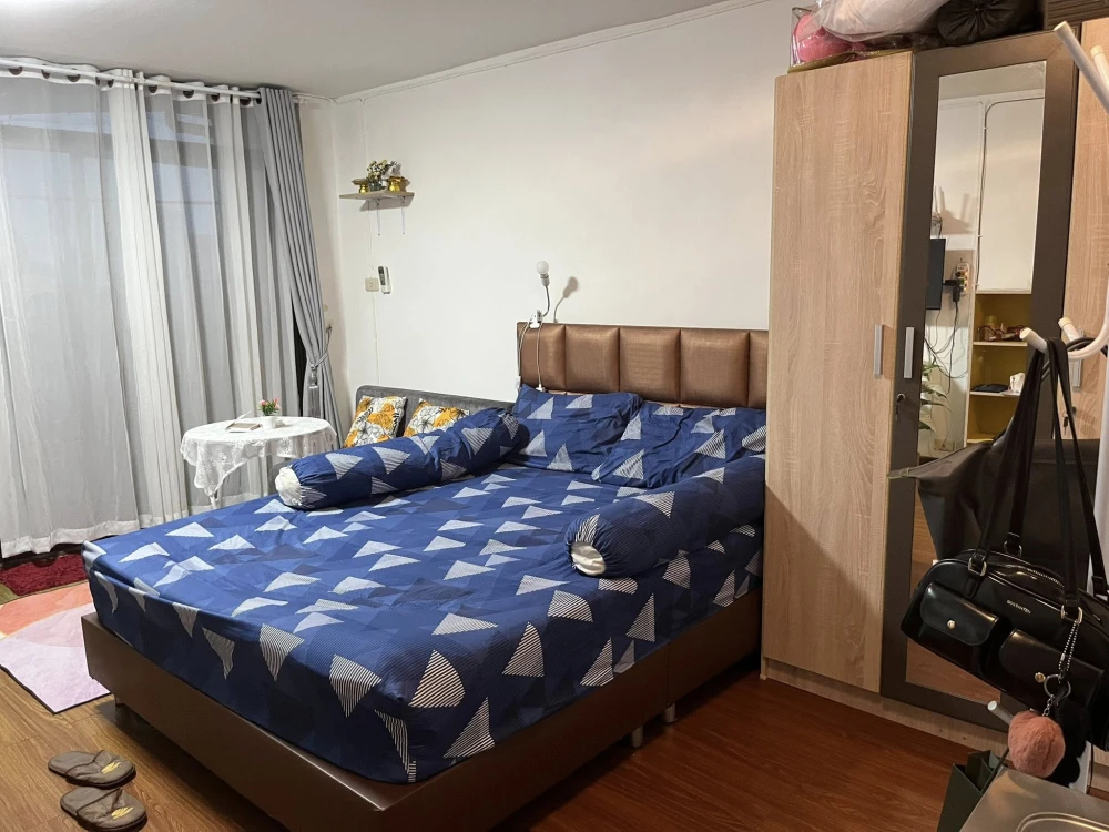 For rent: Tararin Chaophaya, a nice room, good location, comes with furniture and complete facilities. Reserve now!