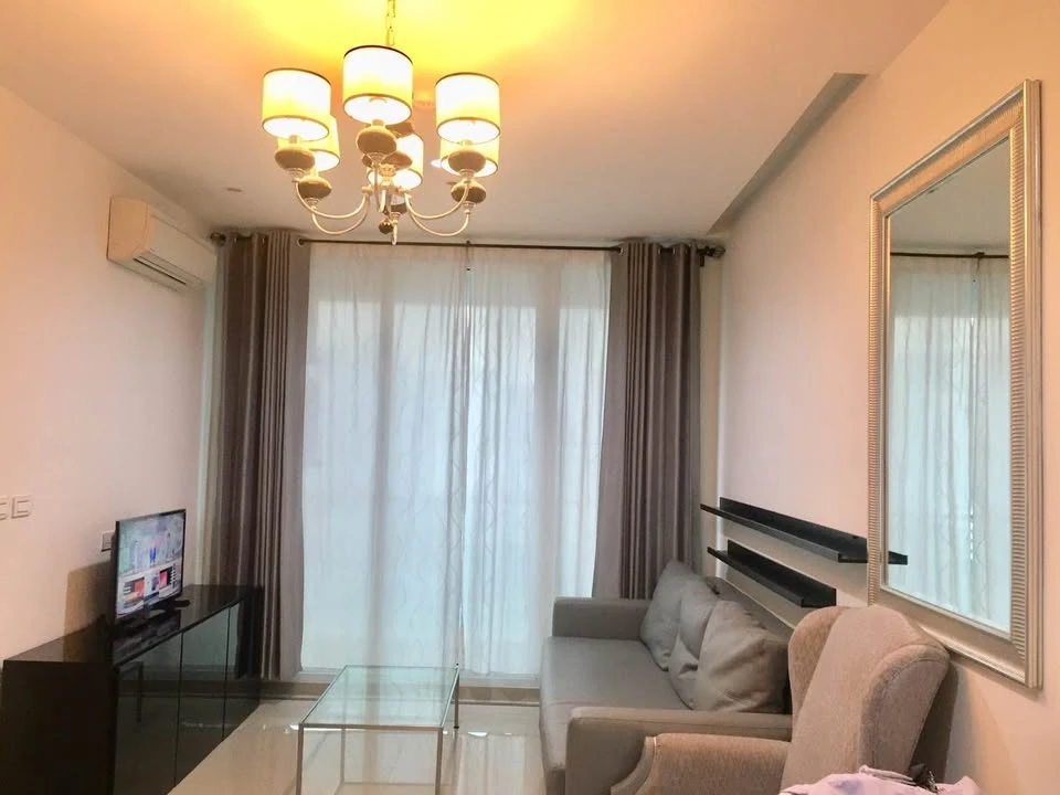 TC Green for rent, corner room, private location, city view, fully furnished, high-end, like staying in a hotel. Book now.