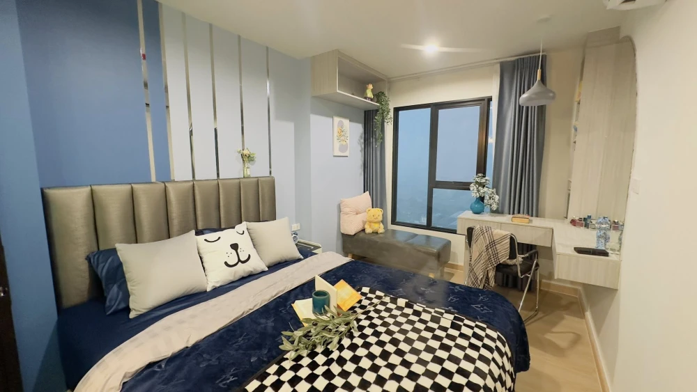 For rent: Terra Residence, 30th floor, beautiful room, very cool, fully furnished. If interested, hurry and book now. Don't miss out.