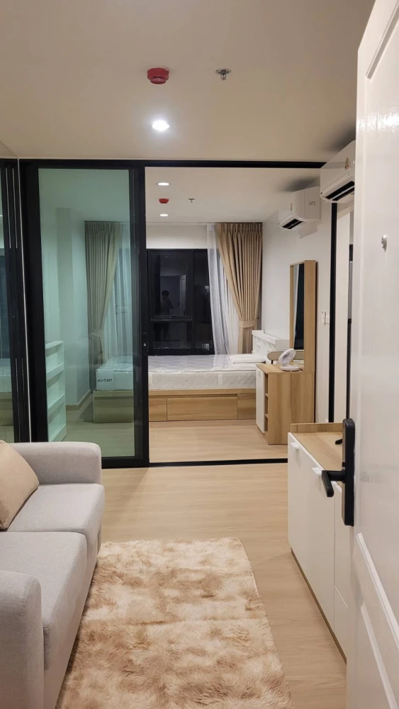 For rent: Terra Residence, 30th floor, fully furnished room, nice to live in, just bring your bag, urgently!