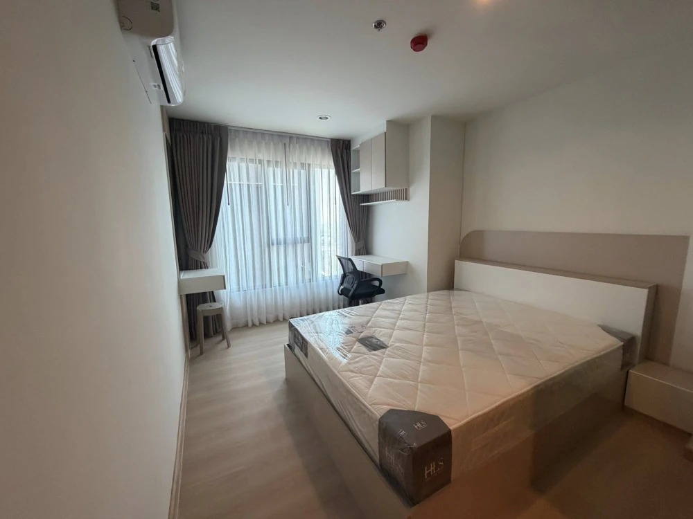 For rent: Terra Residence, corner room, 10th floor, fully furnished/electrical appliances. You can't miss this opportunity!