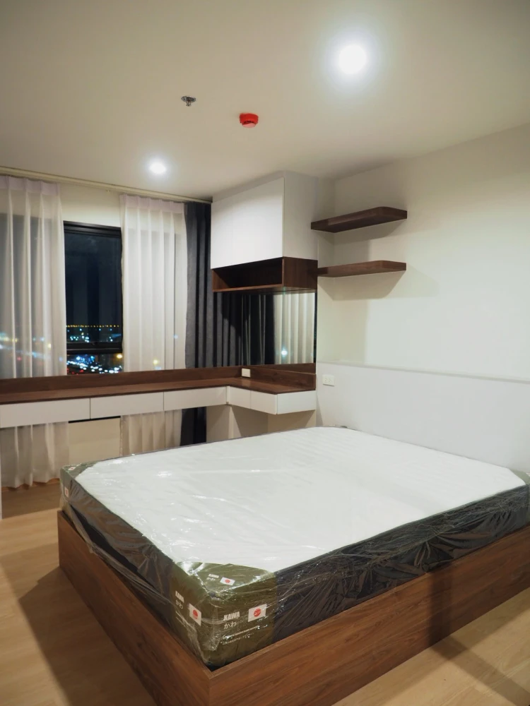 Terra Residence for rent, extra large room, 19th floor, north side, complete with electrical appliances, built-in, not hot, reserve now.
