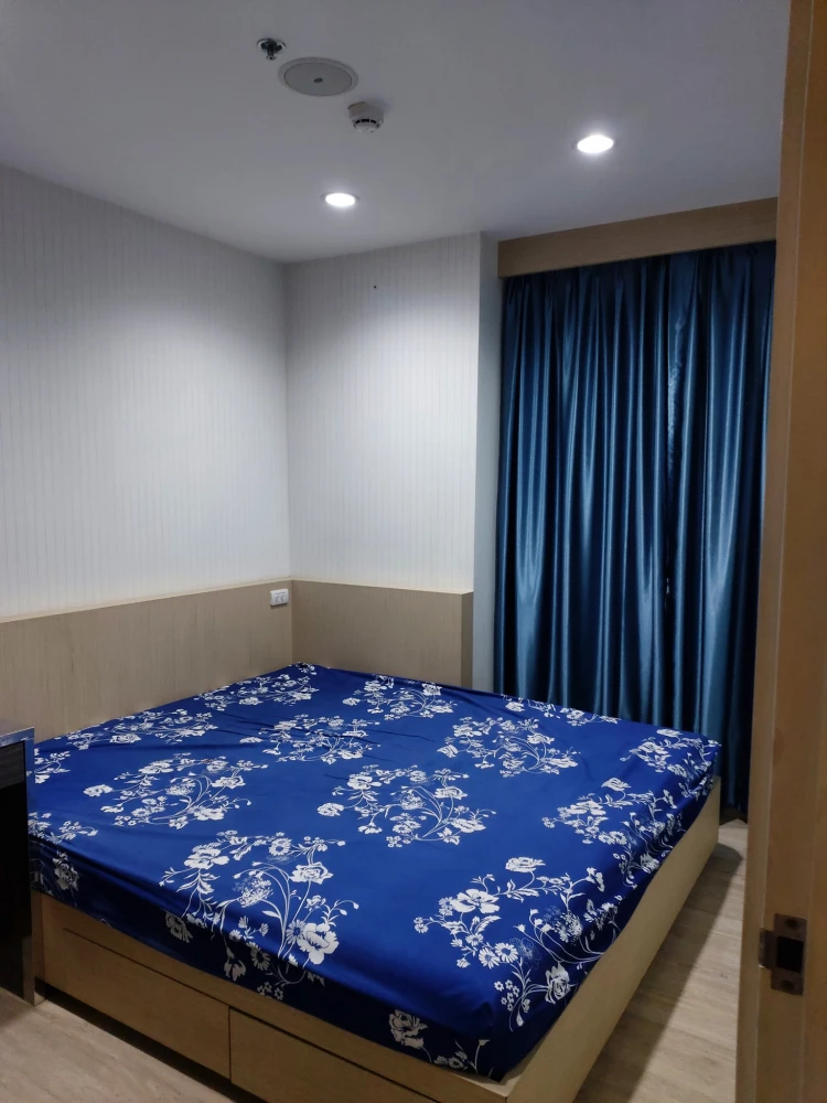For rent: Thana Astoria, high floor, nice room, just bring your bags and move in. Hurry and reserve now before it's too late!