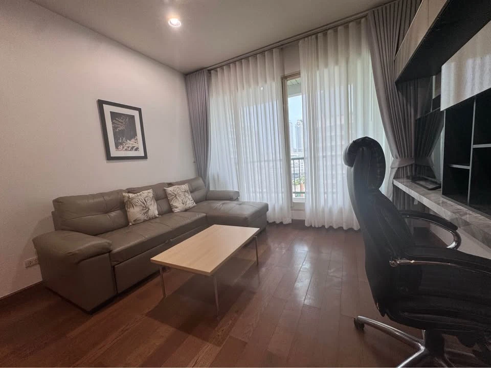 For rent: The Address Chidlom, a nice room, spacious and comfortable. Hurry and book now, don't miss out++