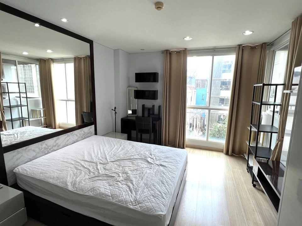 ให้เช่า The Address Pathumwan ห้องพร้อมอยู่ เฟอร์พร้อมความกว้างอยู่สบาย จองเลย