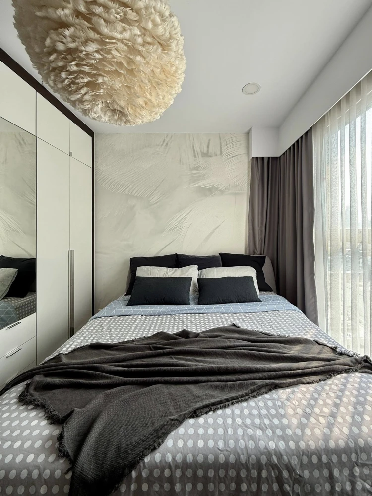 For rent: The Address Siam, 2 bedrooms, 1 bathroom. Stylish and beautifully decorated, a very comfortable place to live.