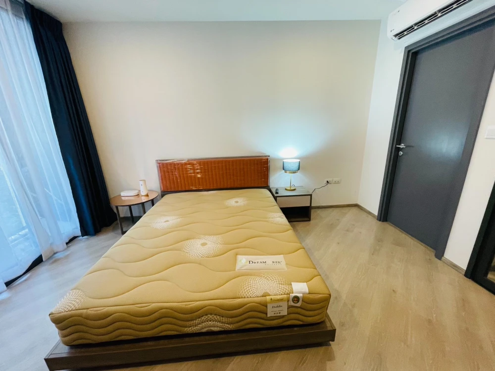 For rent: The Base Saphan Mai, 1 bed, 28 sq m. (4th floor), fully furnished as shown in the picture. Reserve now, don't delay.