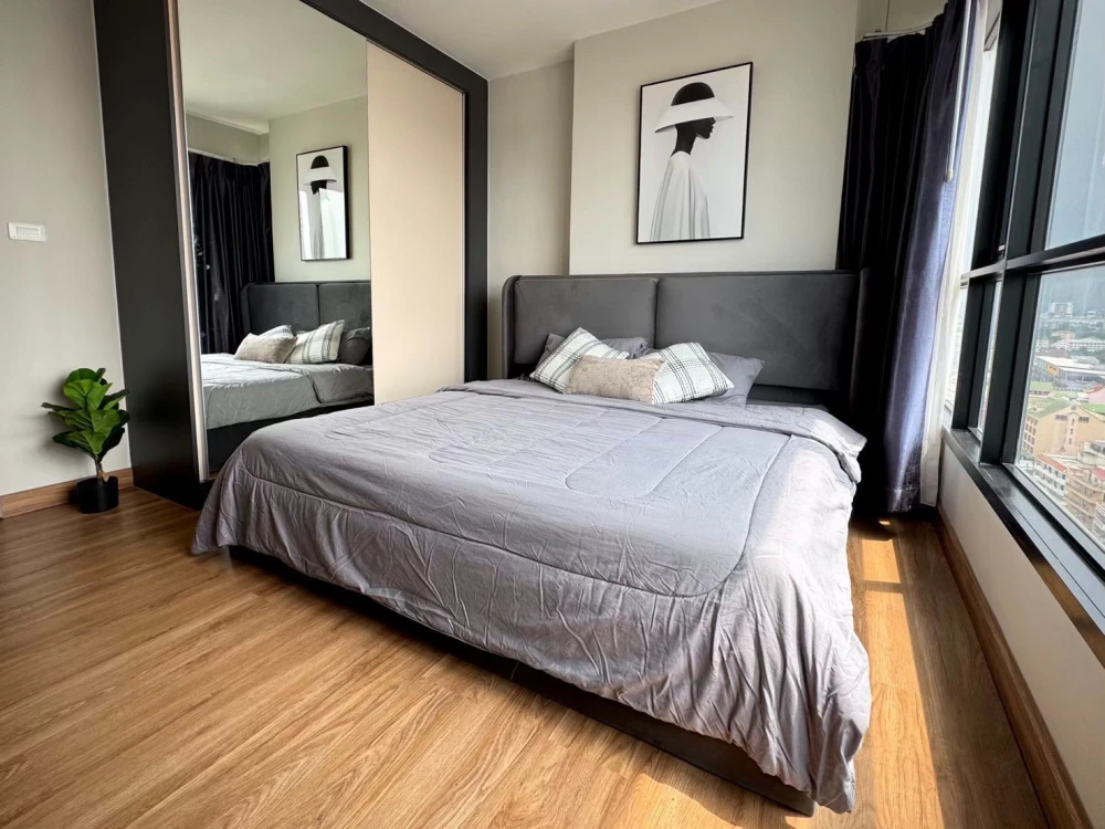 For rent The Base Central Pattaya, spacious room, lots of usable space, comes with complete facilities, beautiful view, don't miss it.
