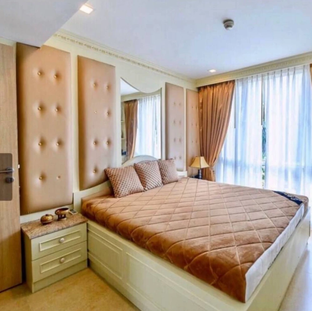 The Cliff condo for rent, pool view, fully furnished. Book now, don't miss out!