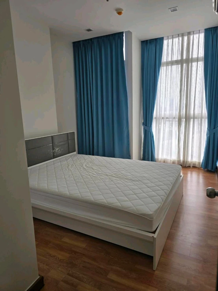 For rent: The Coast Bangkok, 15th floor, nice room, fully furnished, reserve now.