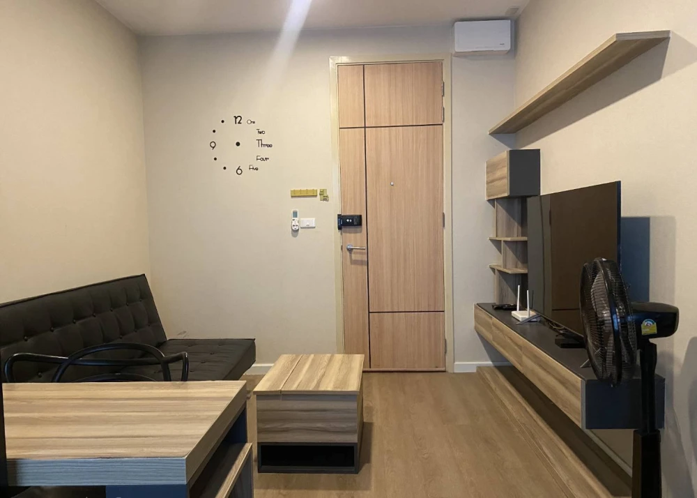 For rent: The Cube Plus Phaholyothin 56, 3rd floor, partitioned room, fully furnished, nice to live in, reserve now, urgent.