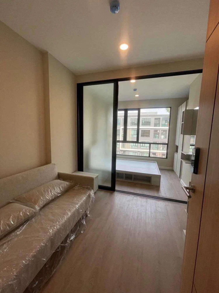 For rent: The Cube Plus Phaholyothin 56, a nice room on the 6th floor. Great location, convenient transportation. Don't miss out!