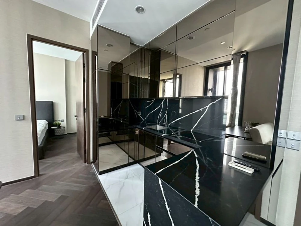 For rent: The Esse Sukhumvit 36, spacious room, comfortable, fully furnished, nice to live in, reserve now!