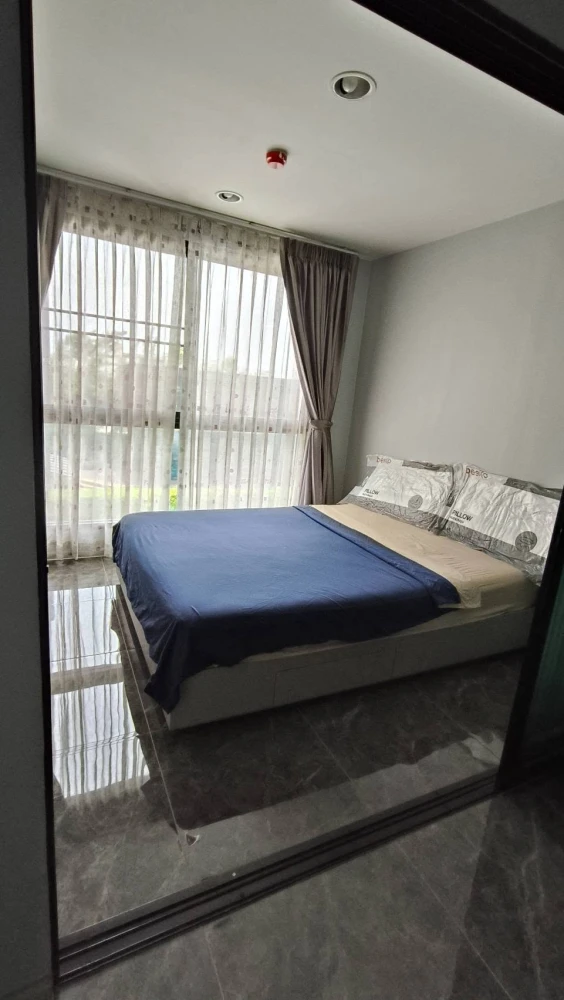 For rent: The Excel Groove LaSalle 52, ready to move in, fully furnished. Book now!