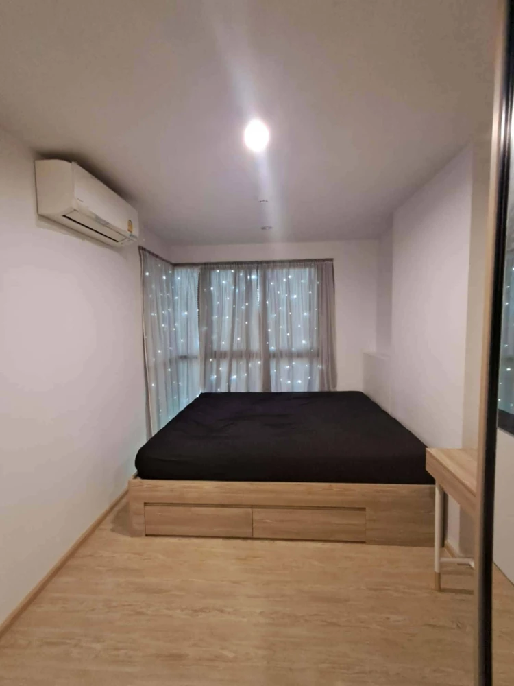 For rent: The Excel Hideaway Sukhumvit 50, 8th floor. Balcony view overlooks the expressway, bright and airy. Book now!