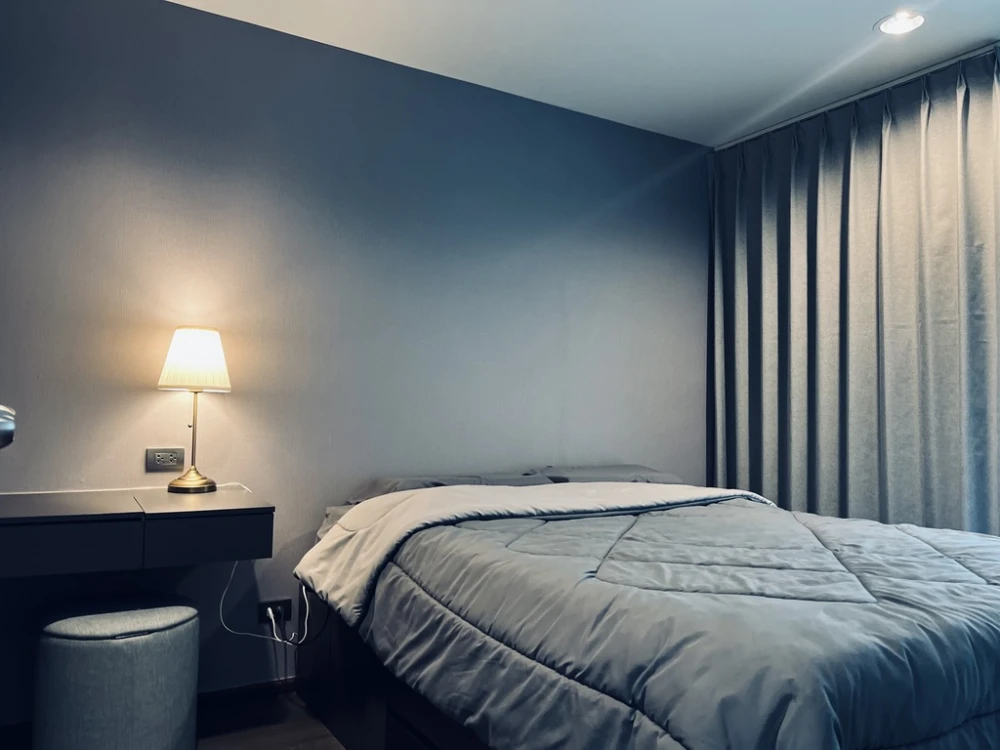 For rent: The Excel Ladprao-Sutthisan, 3rd floor room with swimming pool view, fully furnished and appliances, ready to move in, just bring your bags
