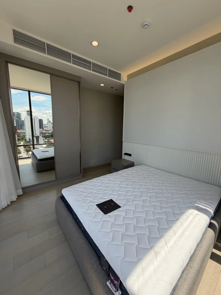 For rent: The Extro Phayathai-Rangnam, 10th floor, city view, fully furnished. Book now!