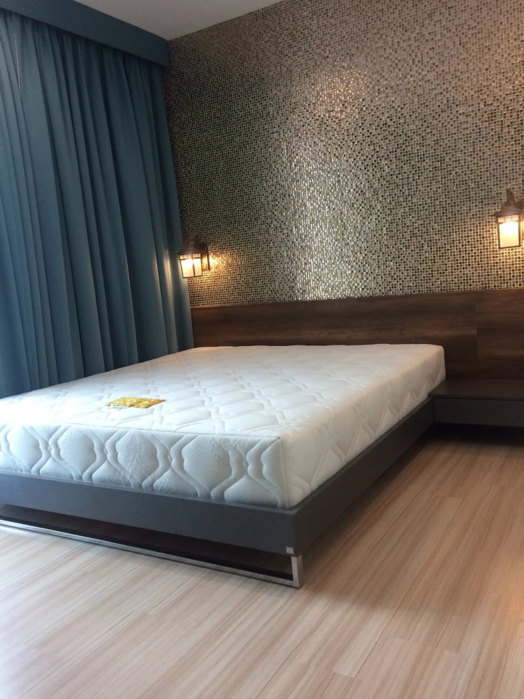 Hotel Serviced rooms for rent, fully furnished, move-in ready. Book now!