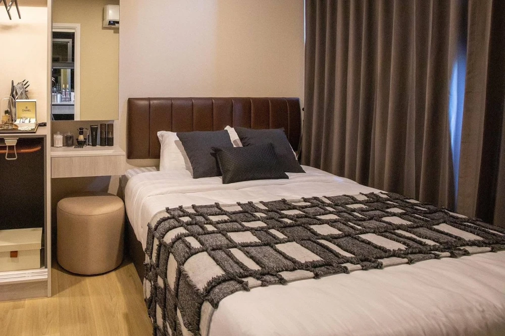 For rent: The Indeed Condo Amata, 1 bedroom, 1 bathroom, fully furnished with appliances. Book now!
