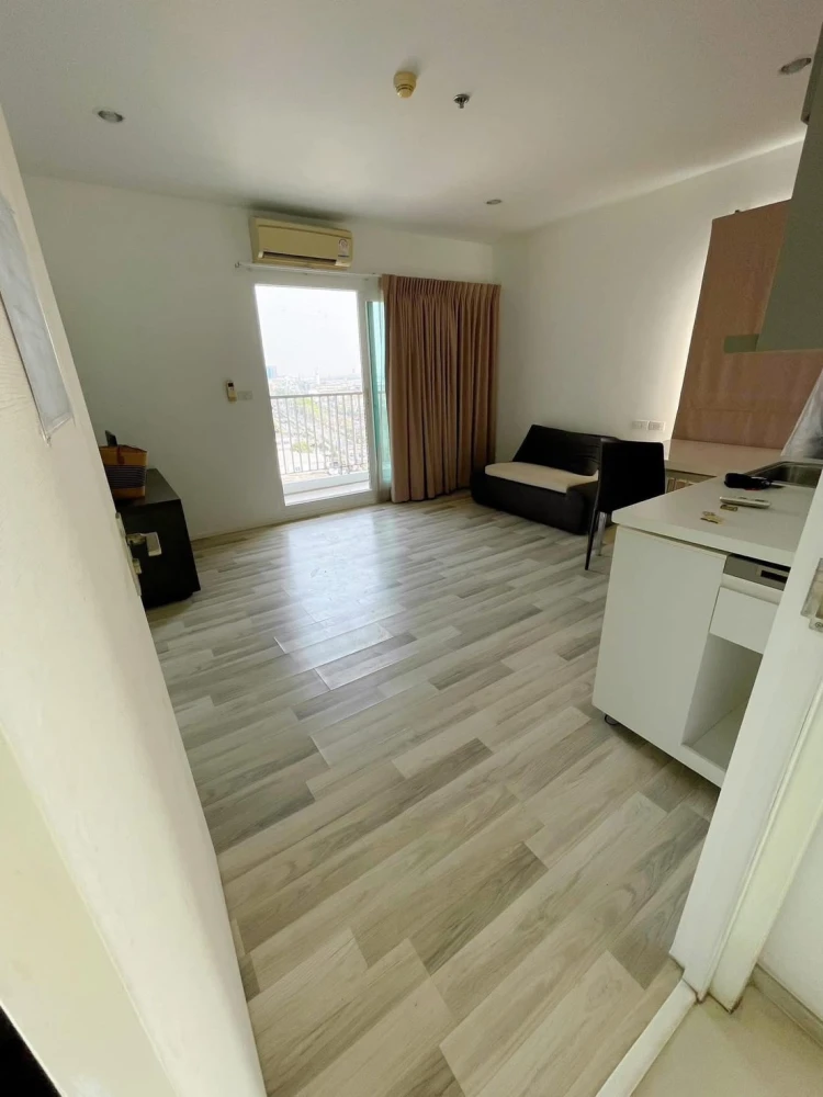 For rent: The Key Prachachuen, 12th floor, beautiful pool view, well decorated. Fully furnished, reserve quickly.