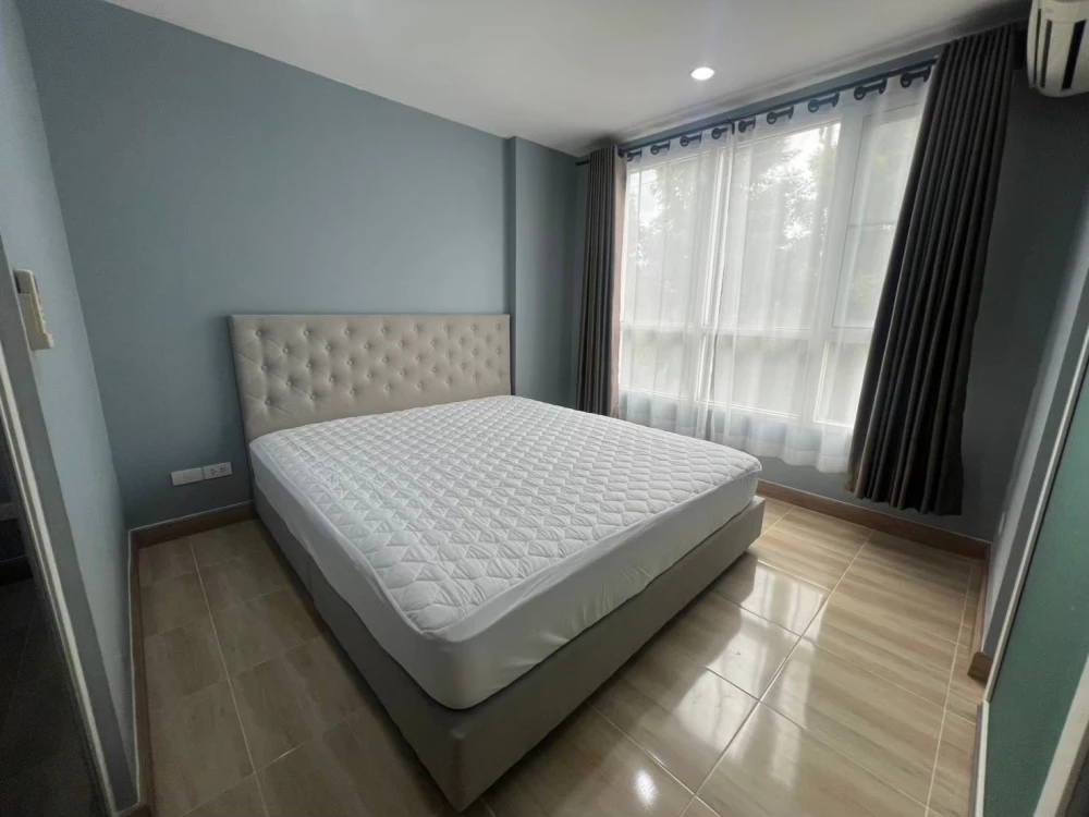 For rent: The Key Phahonyothin, Building B, 2nd floor, blue-toned room, very comfortable, fully furnished, don't miss it.