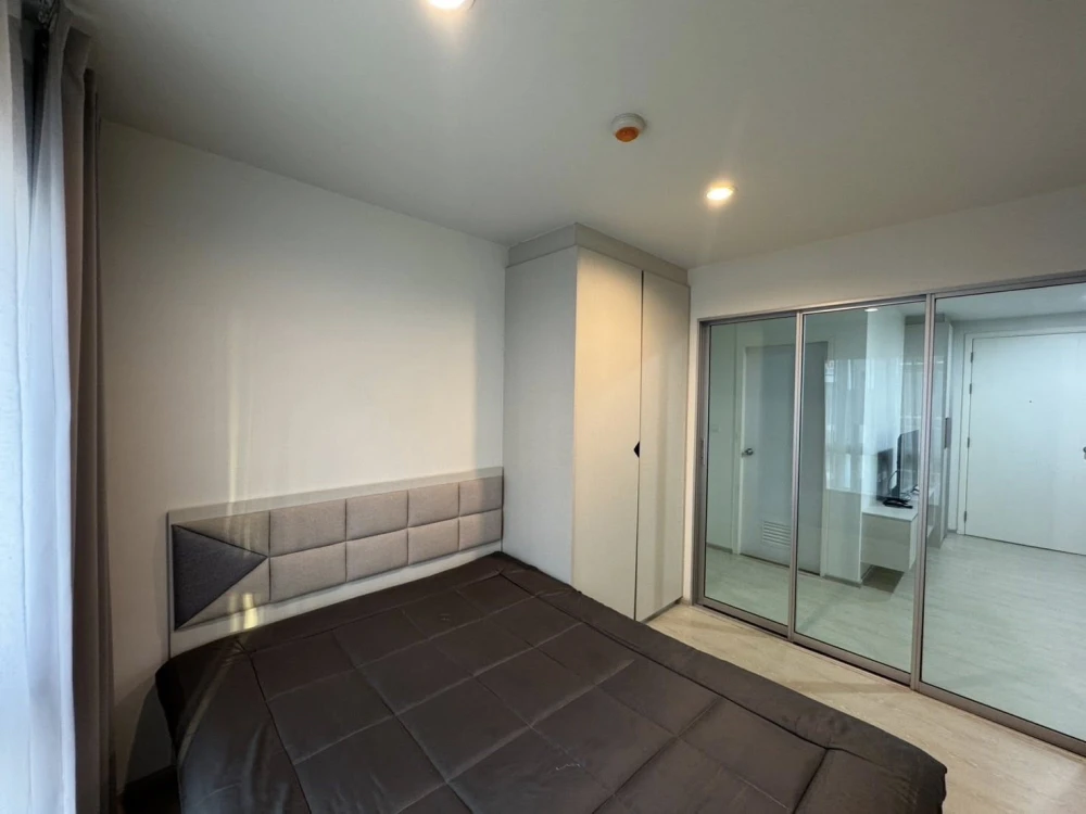 For rent: The Kith Plus Phaholyothin-Khukot. Nice room, fully furnished, affordable price. Book now!