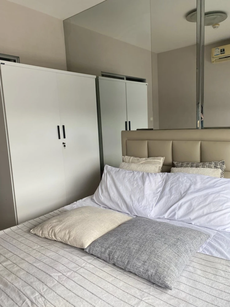 For rent: The Kith Sukhumvit 113, Building B, 7th floor, with balcony, fully furnished, ready to move in. Can you not reserve it?